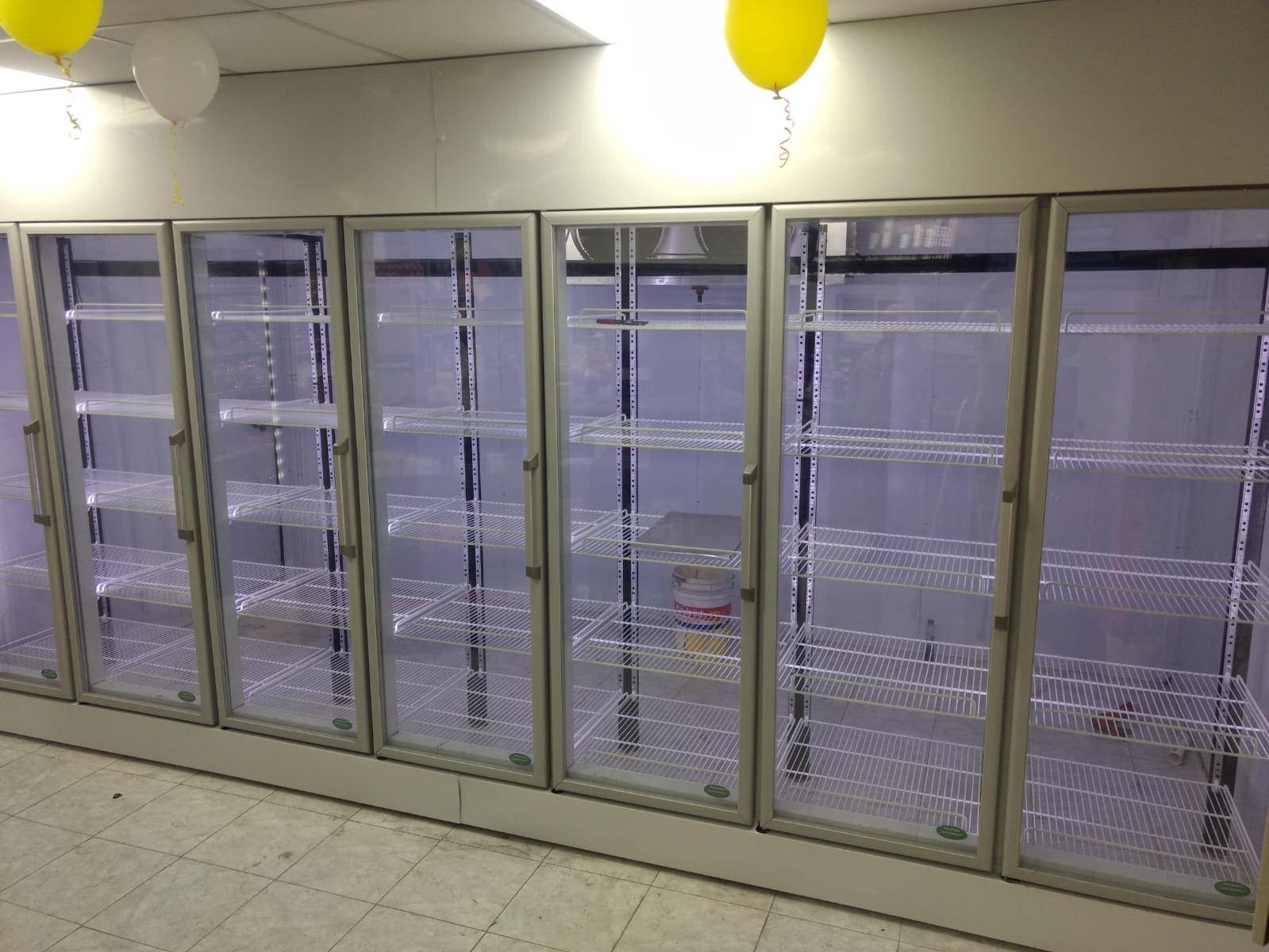 Detalle de cámara frigorífica modular instalada por RefriNea